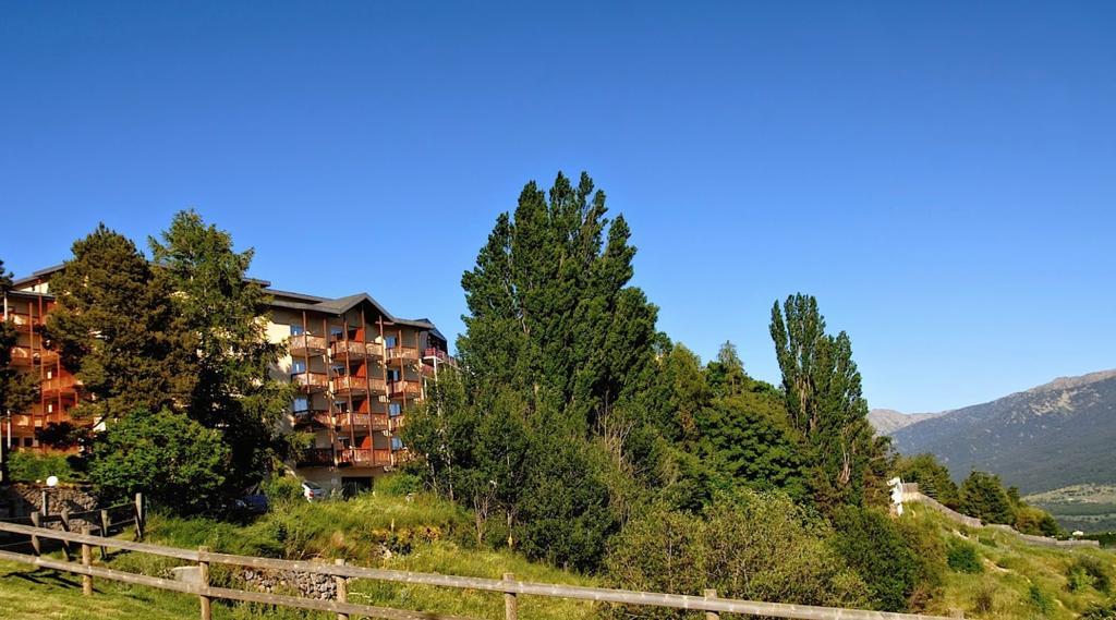 Les Balcons Du Soleil Aparthotel Font-Romeu-Odeillo-Via Luaran gambar
