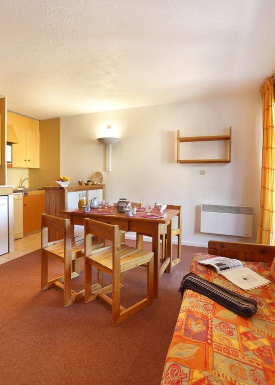 Les Balcons Du Soleil Aparthotel Font-Romeu-Odeillo-Via Luaran gambar