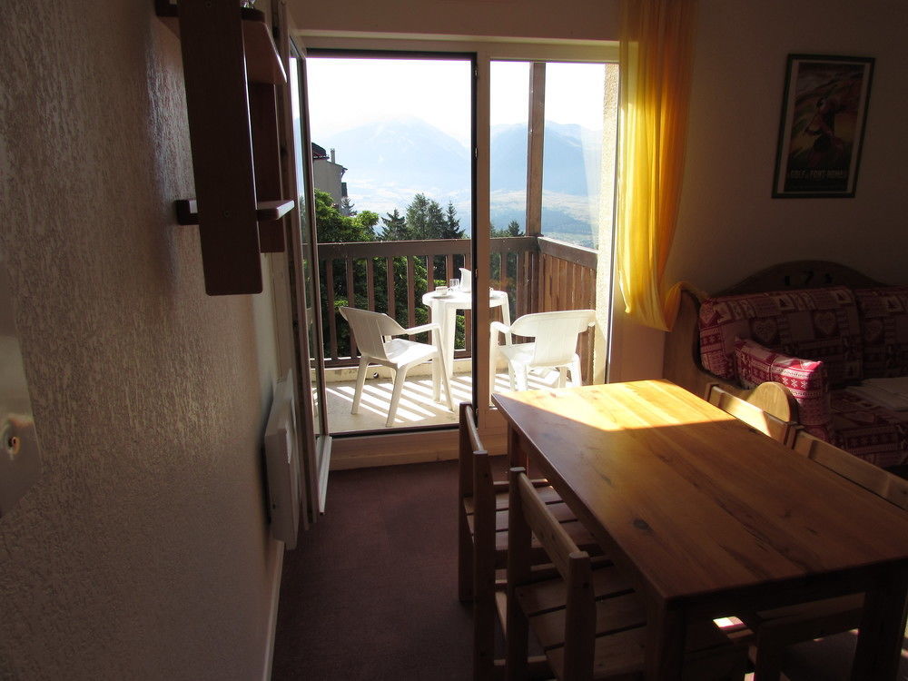 Les Balcons Du Soleil Aparthotel Font-Romeu-Odeillo-Via Luaran gambar
