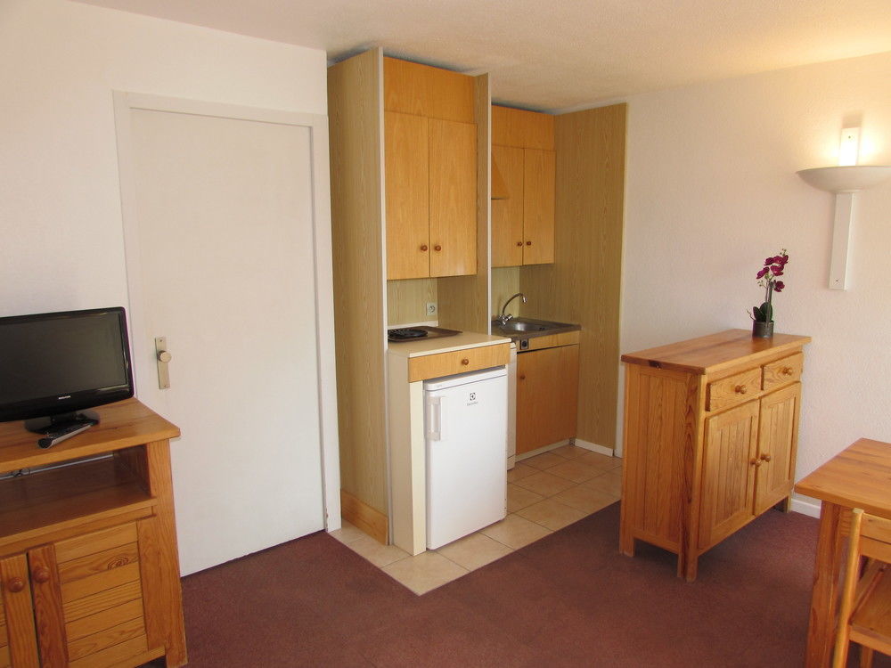 Les Balcons Du Soleil Aparthotel Font-Romeu-Odeillo-Via Luaran gambar