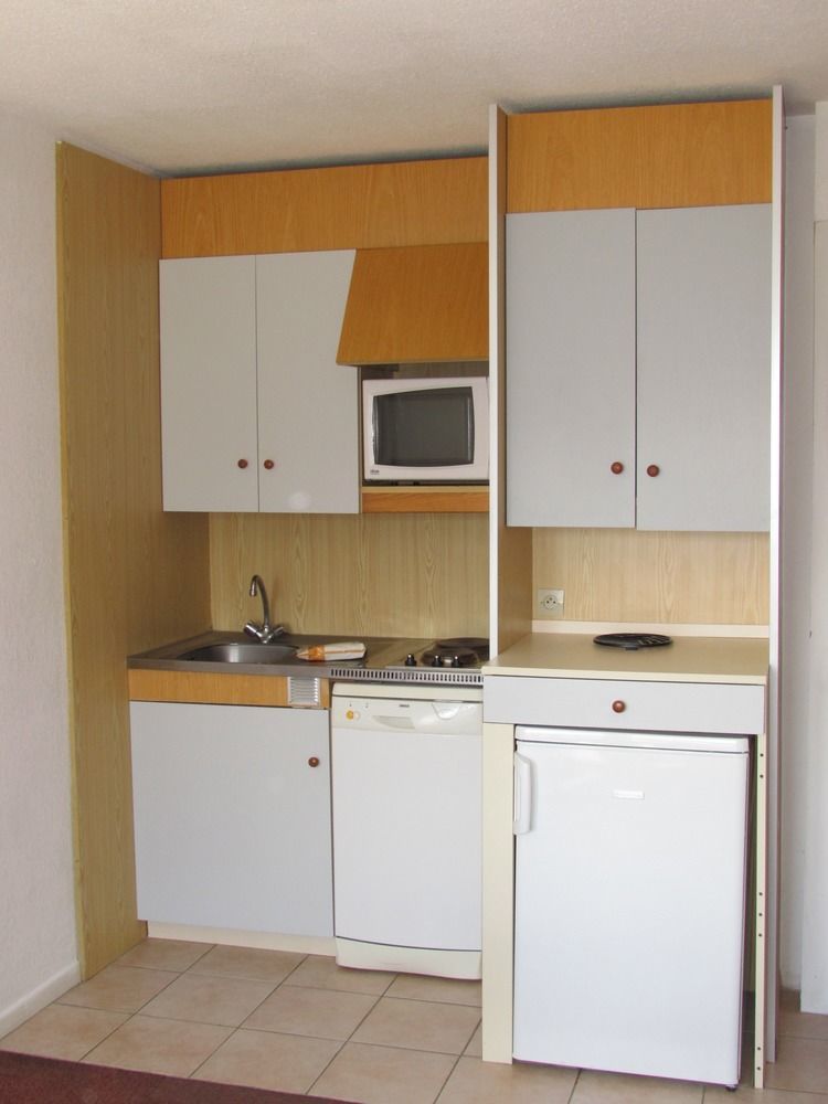 Les Balcons Du Soleil Aparthotel Font-Romeu-Odeillo-Via Luaran gambar