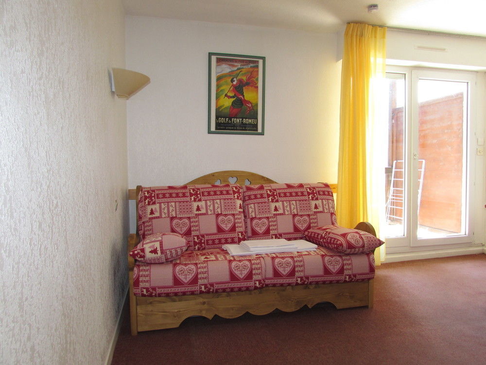 Les Balcons Du Soleil Aparthotel Font-Romeu-Odeillo-Via Luaran gambar