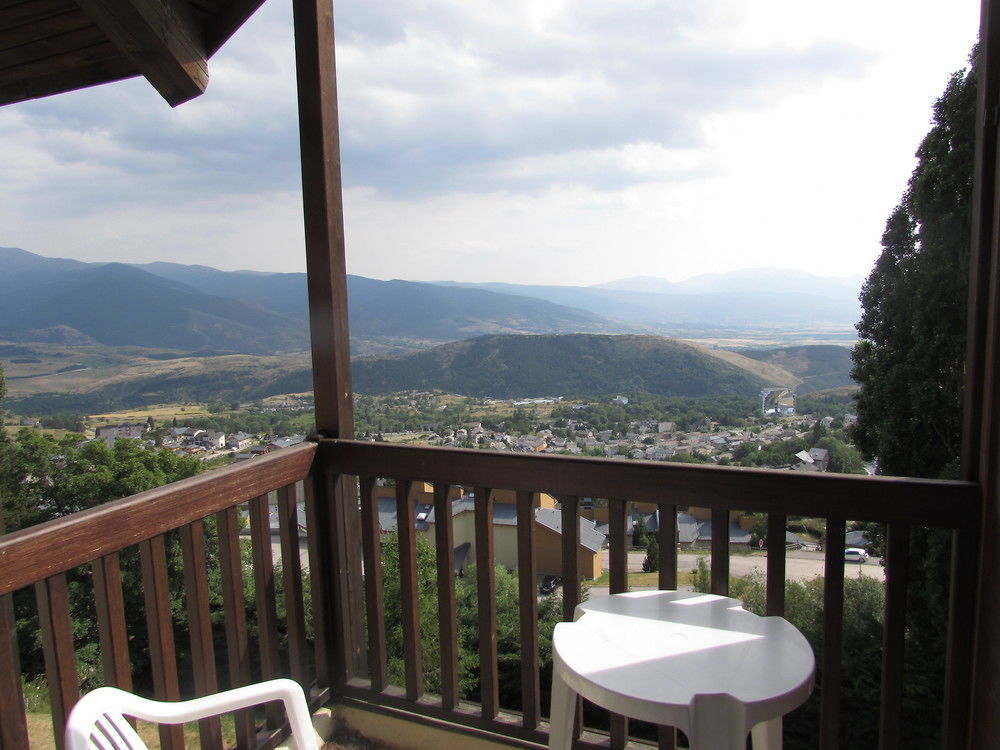 Les Balcons Du Soleil Aparthotel Font-Romeu-Odeillo-Via Luaran gambar
